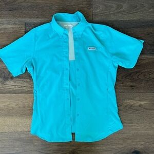 Womens Columbia Size XS PFG short sleeved outdoor shirt